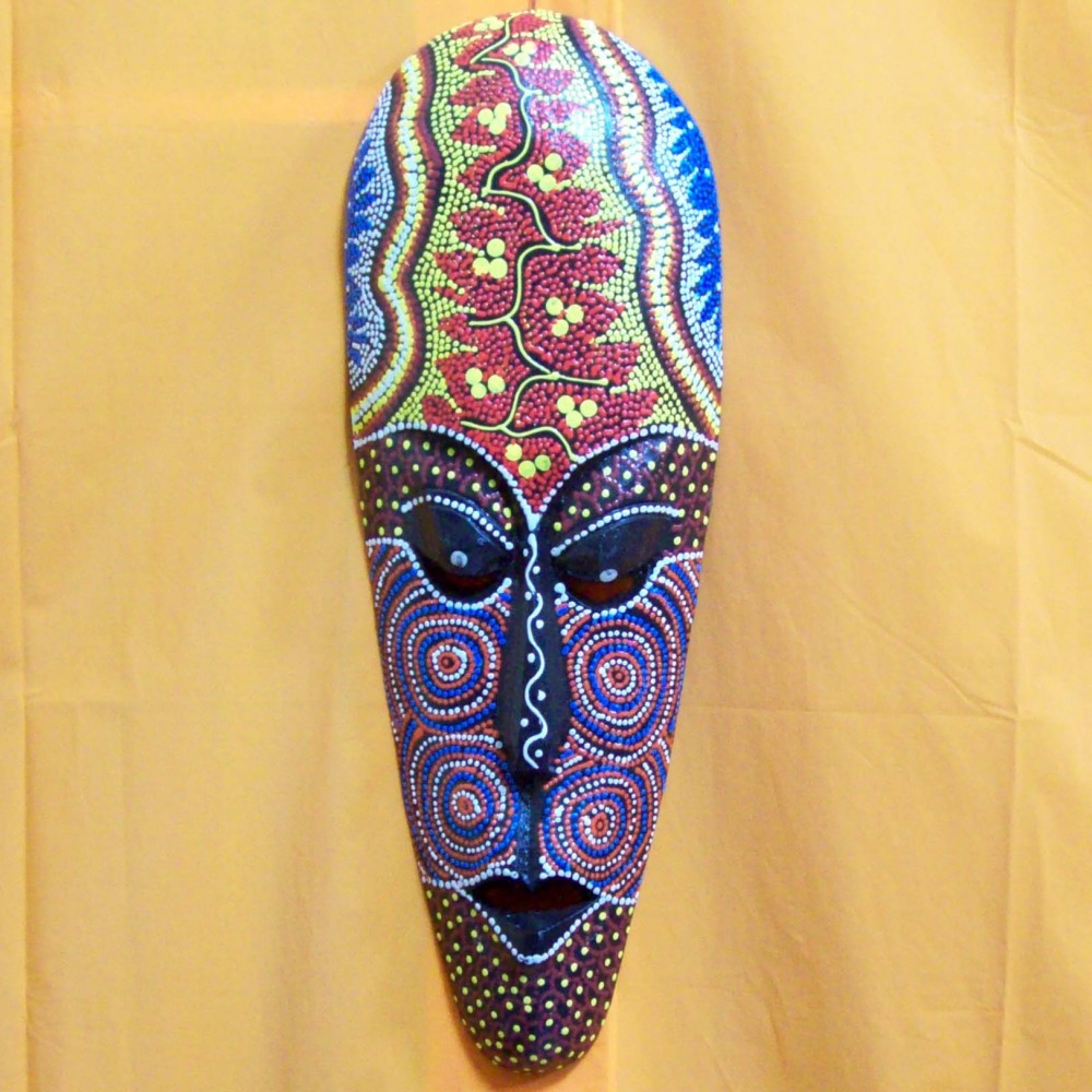 maschera etnica colorata