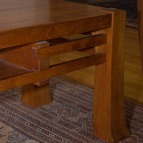 teak-coffee-table-detail-with-dust_08