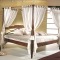 Letto Etnico a Baldacchino